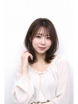 プランツヘアー 20.30代 くびれミディアム