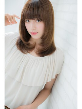 ローマ ギンザ(ROMA Ginza) 『ROMA』顔周りのレイヤーで決まる！ノームコア小顔セミディ