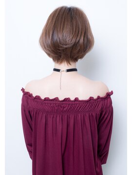 ラ フォルム(La forme) 大人可愛いショートボブ