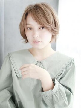 ナル 白山神社参道通り店(nalu) ハイトーンかきあげふんわりボブ