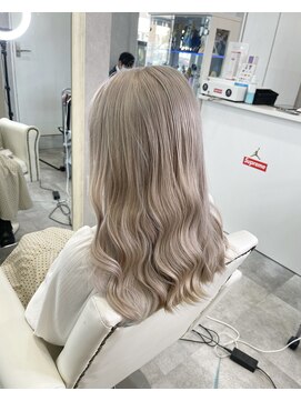 ホワイト(WHITE) [WHITE RYOTA] ロイヤルパールミルクティーベージュ