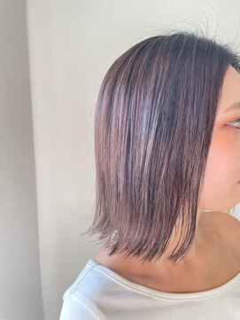 ニコ ヘアリラクゼーション(Nico hair relaxation) くすみピンクグレージュカラー ぷつっとカット外ハネ結べるボブ