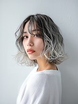 シムヘアクリエーション (s.i.m hair creation) ナチュラルボブ