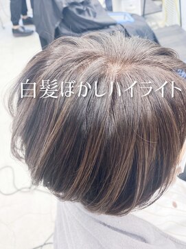 スタートウキョウ 渋谷(STAR TOKYO) 白髪ぼかしハイライトベージュカラーコンパクトショート