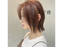 ブラウン(Brown)の雰囲気（ボブも小顔美人になる顔まわりにこだわって仕上げる）
