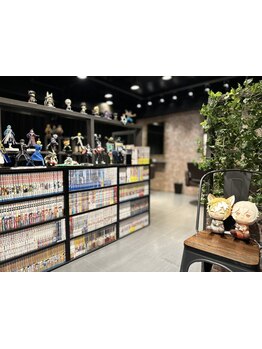 美容室にアニソンを聴きながら漫画も読める空間を求めるのは間違っているだろうか～オタクの楽園だった件～