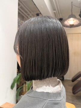 《MIRU》前下がりボブ