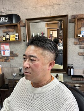 アールズ ヘア(R's hair) MEN’S HAIR/サーフカール/刈り上げセンターパート/印西