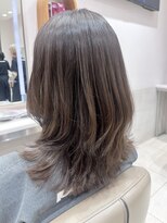 ピークアブー アヴェダ ギンザシックス(PEEK-A-BOO AVEDA GINZASIX)&nbsp;レイヤー　くびれヘア　鎖骨ミディ