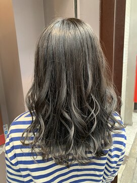 ヘア デザイン クランプ フロント(Hair Design CLAMP front) 外国人風ハイライトグレーアッシュ