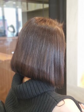 アージェガーデン(AGEE GARDEN) 前下がりボブ