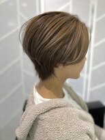 ツムグ 代官山店(TUMUGU)&nbsp;大人可愛い透明感ショート白髪ぼかしサンドベージュアースカラー