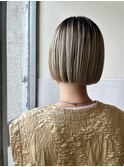 ホワイトカラーボブ