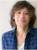 ワイルドなツイストスパイラルのミディアムボブウルフd仙台