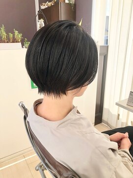 イースト(YEAST) ショート×透明感カラー