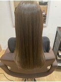 オリーブグレージュ