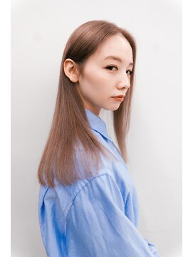 シカ(sica) 肌馴染みの良い透明感カラーミルクティーベージュ