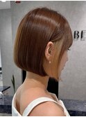 小顔見せショートベージュカラーブリーチしない透明感カラー