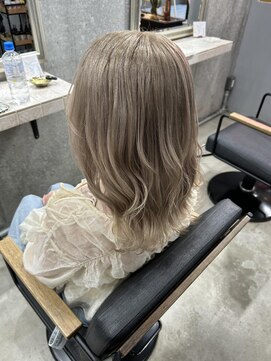 レイドバック(LAID BACK) ホワイトベージュ