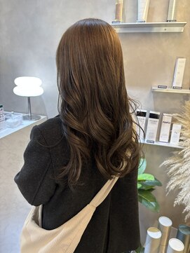 ジーナ 天神(Zina) オリーブブラウン/大人ガーリー/ダークアッシュ[福岡天神]