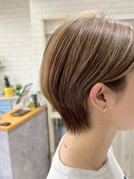 サニー(Sunny)の写真/《HPB AWARD 2025 BEST SALON 注目サロン選出》白髪ぼかしハイライトで立体感のあるスタイルを叶えます♪