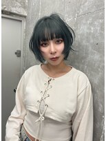 オーン 渋谷(OOn) モスグリーンエメラルドショートウルフ