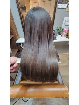 エイチビーエス 徳島(HBS)の写真/【髪質改善専門店】サラ艶は当たり前!トリートメントの概念が変わる感動と驚きの体験をご体感ください