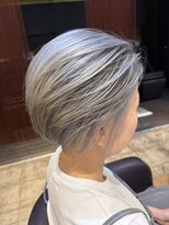 リゴ ヘアー(RIGO hair)&nbsp;ペールベージュ/ツーブロック/ブリーチ