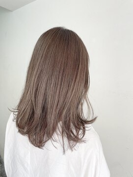 キャンバス バイ ネオリーブ 横浜西口(Canvas by neo.) 柔らか透けカラーのクリーミーベージュ【miku】