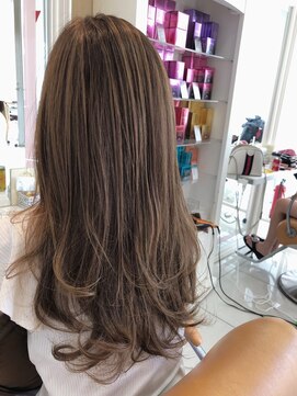 イコール 銀座(equal) くびれヘア/ビタミンカラー/メルティカラー[銀座/髪質改善]