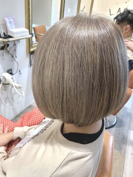 ラボリア(LABO li'a) ボブシルバー☆