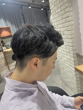 リーオオサカ(Lee Osaka) 【カット+カラー】men's×ダークグレー/新出奈津樹