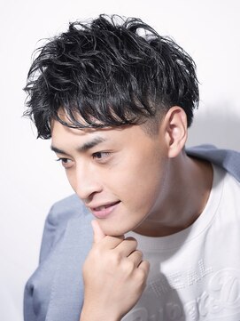 ラヴィニュースタンダードバーバーハナレ 新宿(LAVIE) 韓国マッシュ/センターパート/ツイストスパイラル[新宿駅/新宿]