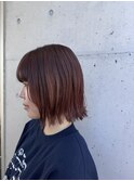 暖色系レッドブラウンカラー切りっぱなしぱつっとボブ20代30代