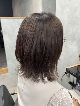 クラン 岡本(Chlan) たっぷりハイライトで楽しむ立体感カラー