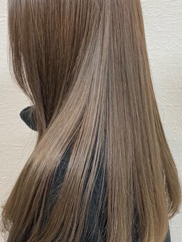 ヴェイスサロン(Vase Salon)の写真/【駐車場有/KERASTASE取扱いサロン】全員がヘアケアマイスターの資格取得◎髪質改善トリートメントも人気*