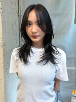 ノラ シブヤ(NORA)&nbsp;☆ハッシュカットハイレイヤーシャギーレイヤーウルフカット