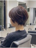 丸みで魅せる大人ショートボブ