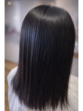 ミルキィ 五条店 ショート/ベージュ/ブラウン/50代/40代/うねり/ボブ/細毛/広がり