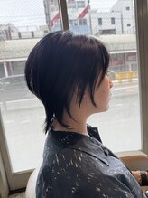 リタ スミヨシ(LiTA. sumiyoshi)&nbsp;くびれ×外ハネ ネオウルフボブ