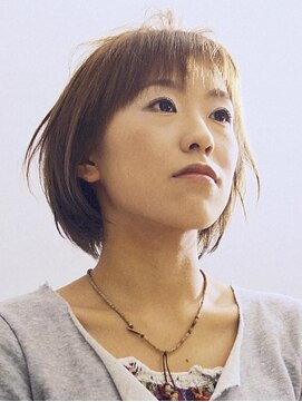 アシュリー(a'shury) ナチュラルなやわらかボブ