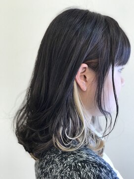 アボンド(ABOND) インナーカラー/ミディアムボブ