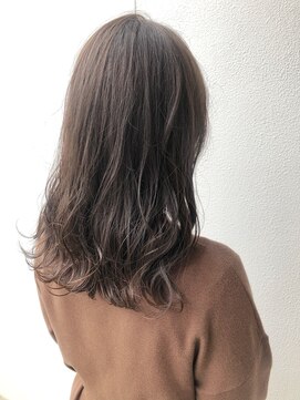 トリート 南行徳本店(TREAT) シアベージュ