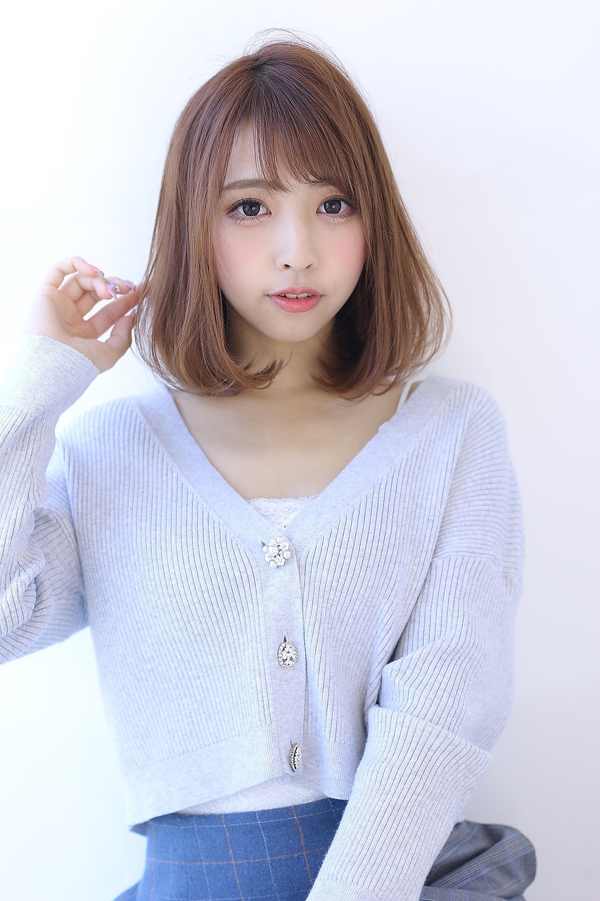 ことりベージュ毛先パーマ大人かわいい小顔フレンチボブ大人ボブ