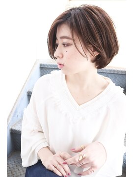 アンビエンテ(ambiente) 大人ショートボブ