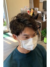 アジト オブ ヘア(Ajito of hair) アップバングスパイラルマッシュ