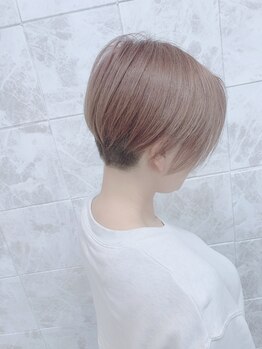 ショートヘアーのオーダーも多いウーデヘアー♪人気の理由は理想的なフォルムを叶える再現性の高いカット☆