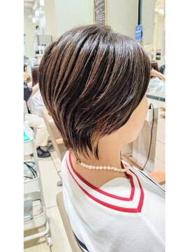 ヴィサージュファイン(VISAGE fine) ウルフレイヤー ウルフショート インナーカラー メンズライク