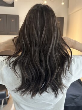 ヨロ 小岩(YOLO) ハイライトショートヘアダブルカラーイルミナカラーオージュア