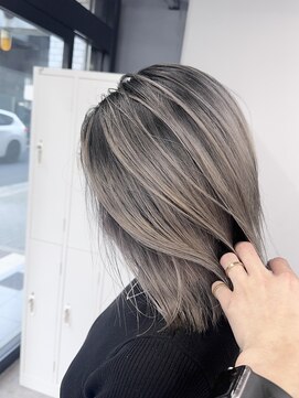 セレーネヘアーレイズ 梅田店(Selene hair Raise) シャドールーツ×艶髪×ハイトーン×前髪カット